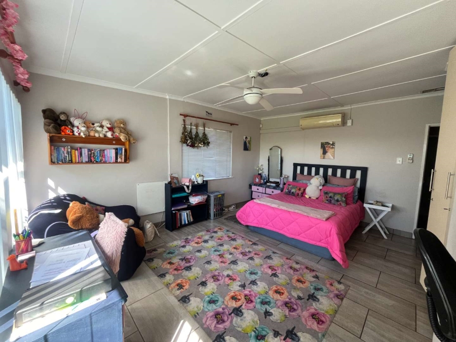 5 Bedroom Property for Sale in Blydeville Northern Cape